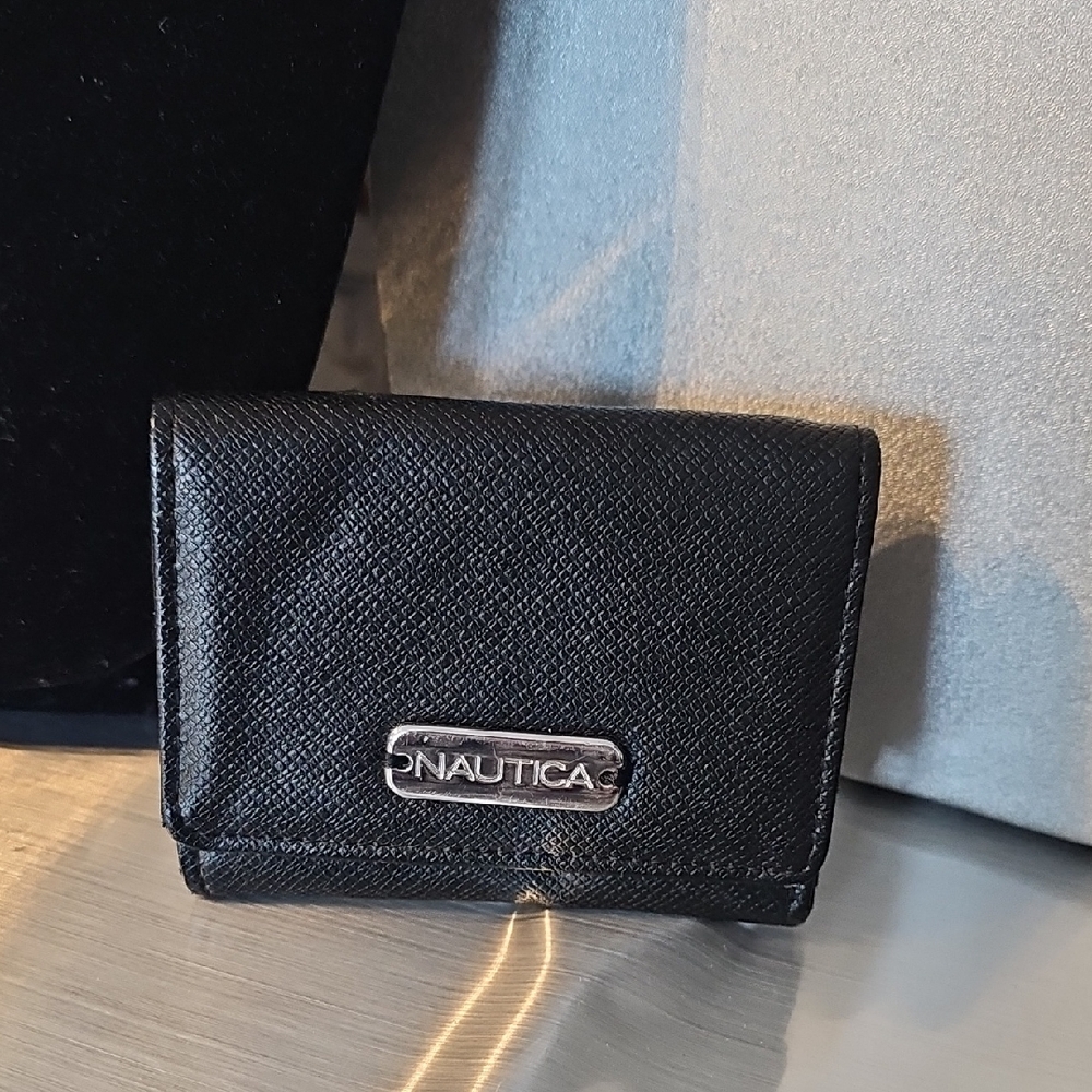 NWOT Nautica ID Safe RFID Protection Tri Fold Wallet with Silver Logo